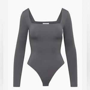 Babaton Aritzia Charcoal Gray Long Sleeve Bodysuit Square Neck Size 2XS